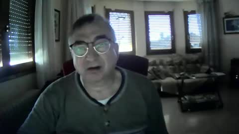 Snapshot of antonio2605 chatting on January 19, 2025, 11:01 am Antonio online show from January 19, 2025, 11:01 am