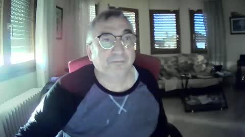 Snapshot of antonio2605 chatting on February 8, 2025, 7:48 am Antonio online show from February 8, 2025, 7:48 am