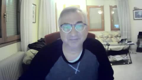 Snapshot of antonio2605 chatting on February 12, 2025, 1:30 am Antonio online show from February 12, 2025, 1:30 am