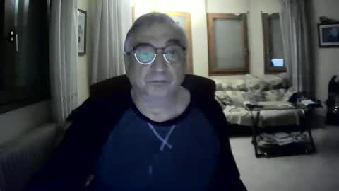 Snapshot of antonio2605 chatting on February 23, 2025, 2:18 am Antonio online show from February 23, 2025, 2:18 am