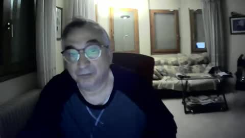 Snapshot of antonio2605 chatting on February 23, 2025, 5:23 am Antonio online show from February 23, 2025, 5:23 am