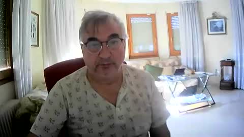 Snapshot of antonio2605 chatting on September 19, 2025, 8:49 am Antonio online show from September 19, 2025, 8:49 am