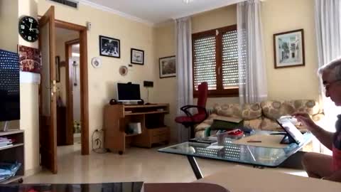 Snapshot of antonio2605 chatting on October 8, 2025, 10:13 am Antonio online show from October 8, 2025, 10:13 am