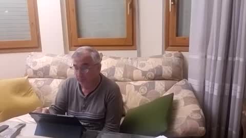 Snapshot of antonio2605 chatting on October 24, 2025, 7:32 pm Antonio online show from October 24, 2025, 7:32 pm