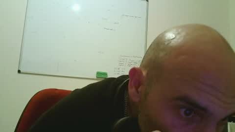 Snapshot of antonio3182b chatting on July 19, 2026, 1:42 am antonio3182b online show from July 19, 2026, 1:42 am