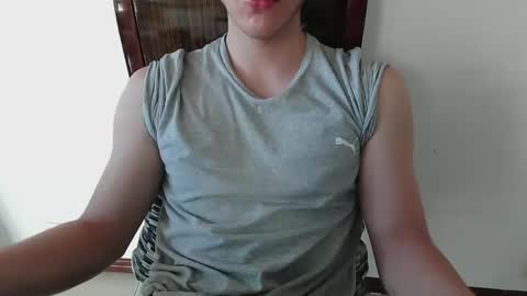 antonio_ricci online show from October 25, 2025, 9:42 pm