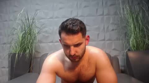 HI My name is Antonio online show from February 19, 2025, 8:20 pm