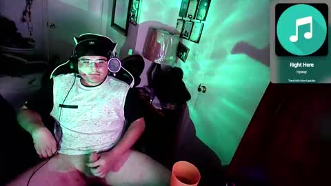 Snapshot of antonnastyfreak chatting on October 6, 2025, 10:18 pm antonnastyfreak online show from October 6, 2025, 10:18 pm