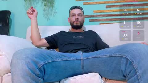 Juan Camilo online show from May 12, 2026, 7:22 pm