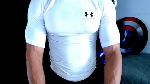 Instagram miguelangel1802  online show from February 2, 2026, 6:56 am