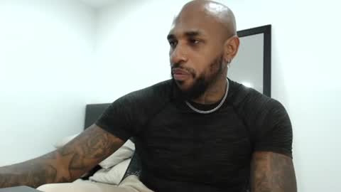 antwanblack11 online show from January 31, 2025, 3:20 am