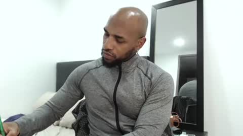 antwanblack11 online show from February 7, 2025, 1:47 am
