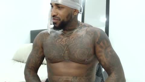 antwanblack11 online show from February 28, 2025, 2:53 am