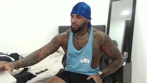 antwanblack11 online show from September 28, 2025, 5:51 pm