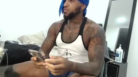 antwanblack11 online show from October 18, 2025, 5:35 pm