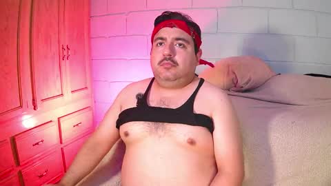 Snapshot of anuarfox chatting on March 12, 2026, 8:09 am AnuarFox online show from March 12, 2026, 8:09 am