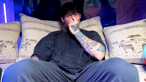 Tom online show from January 11, 2026, 5:45 am