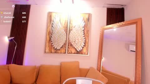 Snapshot of anuskah chatting on January 15, 2025, 12:19 am Ana online show from January 15, 2025, 12:19 am