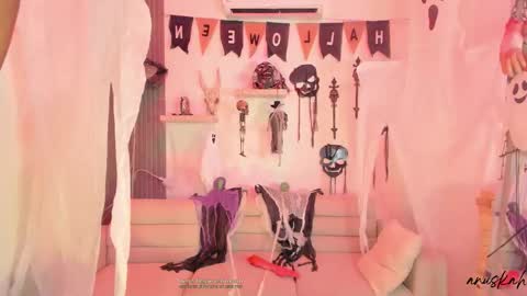 Snapshot of anuskah chatting on October 11, 2025, 8:18 pm Ana online show from October 11, 2025, 8:18 pm