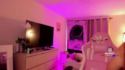 Snapshot of any_lol7 chatting on November 8, 2025, 7:01 pm Independent model online show from November 8, 2025, 7:01 pm