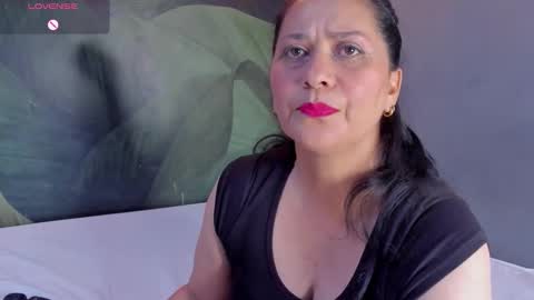 anya_milf69 online show from September 9, 2025, 2:22 am