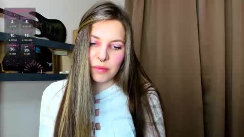 Anya online show from November 19, 2025, 6:52 pm