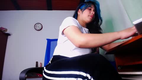 Snapshot of anyady chatting on February 2, 2025, 10:06 pm anyady online show from February 2, 2025, 10:06 pm