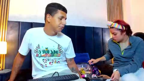 anyanddimitry online show from February 5, 2026, 12:21 pm