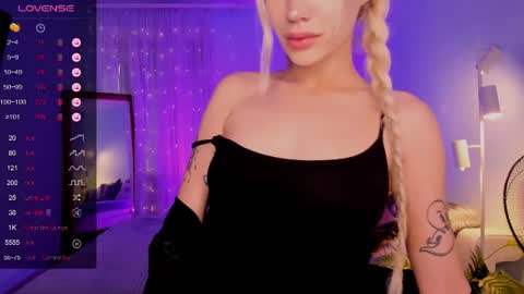 Anya online show from June 12, 2026, 2:32 am