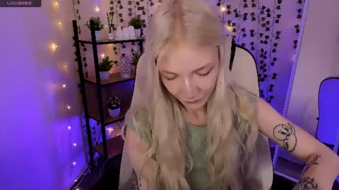 Anya online show from June 20, 2026, 2:25 am