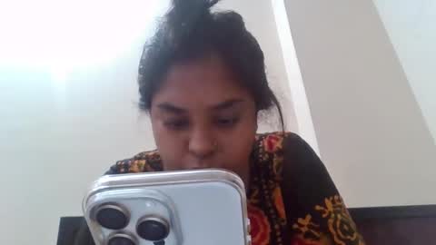 anydanyg online show from November 14, 2025, 3:22 pm