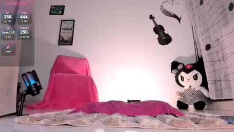 Snapshot of anyelaaaa chatting on November 11, 2025, 5:35 pm Angela online show from November 11, 2025, 5:35 pm