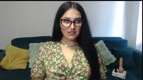 Snapshot of anyevyy chatting on June 15, 2026, 5:20 am AnyEvyy online show from June 15, 2026, 5:20 am