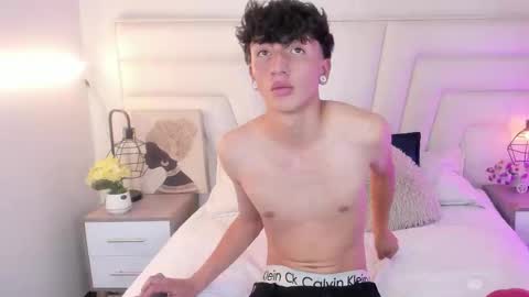 Anyul  online show from February 11, 2025, 2:57 am