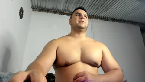 Snapshot of apholov chatting on July 6, 2026, 9:39 pm follow me here you find me online show from July 6, 2026, 9:39 pm