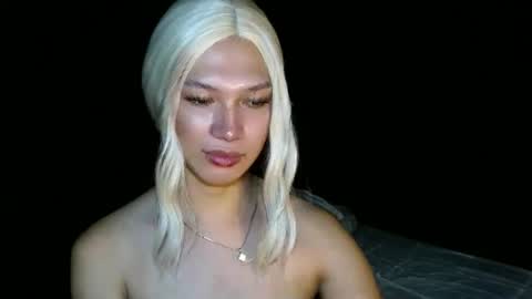 Snapshot of aphr0dite_x chatting on December 22, 2024, 9:11 am Roman Goddess online show from December 22, 2024, 9:11 am