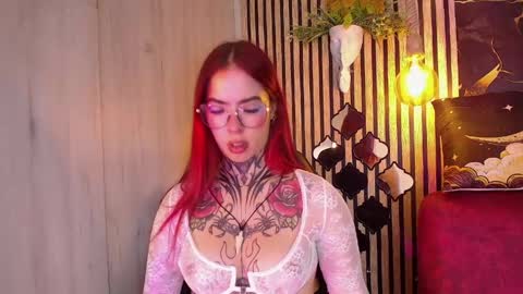 Snapshot of aphrodite__bloom chatting on May 17, 2026, 9:00 pm aphrodite__bloom online show from May 17, 2026, 9:00 pm