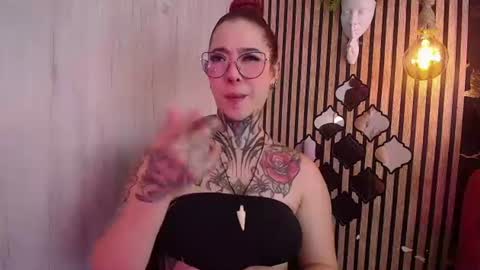 Snapshot of aphrodite__bloom chatting on July 2, 2026, 9:10 pm aphrodite__bloom online show from July 2, 2026, 9:10 pm
