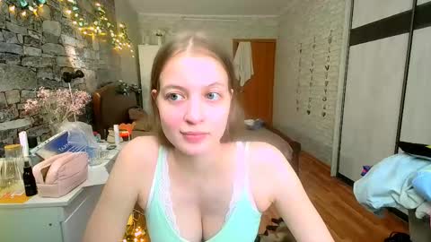 Snapshot of aphrodite_wow_ chatting on April 30, 2026, 2:23 pm Aphrodite online show from April 30, 2026, 2:23 pm