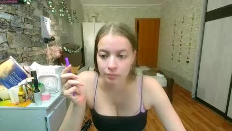 Snapshot of aphrodite_wow_ chatting on May 17, 2026, 3:41 pm Aphrodite online show from May 17, 2026, 3:41 pm