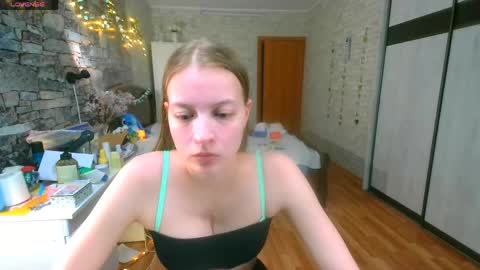 Snapshot of aphrodite_wow_ chatting on May 22, 2026, 3:17 pm Aphrodite online show from May 22, 2026, 3:17 pm