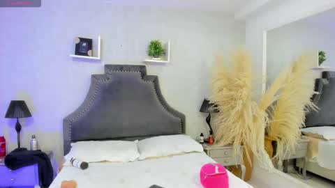 aphrodite online show from March 11, 2026, 8:59 pm