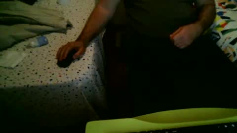 Snapshot of apixaba chatting on January 6, 2025, 8:18 pm furry bear online show from January 6, 2025, 8:18 pm