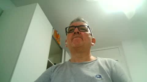 Snapshot of apixaba chatting on September 22, 2025, 10:01 pm furry bear online show from September 22, 2025, 10:01 pm