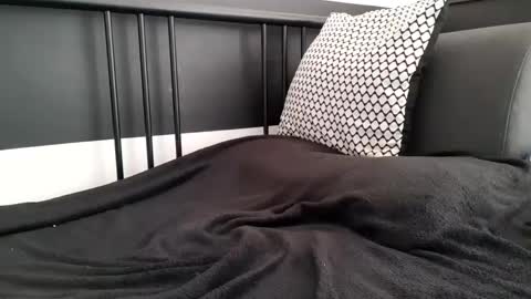 Snapshot of apollobest77 chatting on September 20, 2025, 12:17 pm apollobest77 online show from September 20, 2025, 12:17 pm