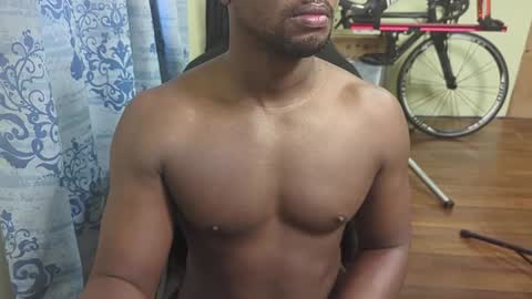 apollodarkmn online show from December 29, 2024, 11:18 am