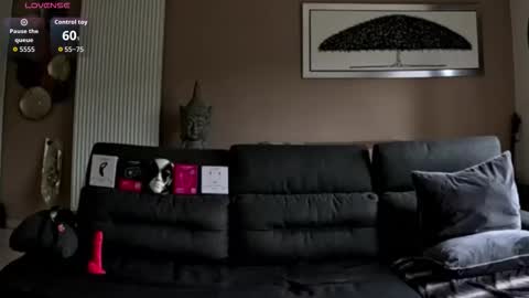 apollonfitx_69 online show from May 3, 2026, 2:56 pm