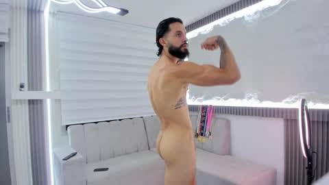 Snapshot of apolo_bianco_ chatting on February 28, 2025, 7:05 am APOLO online show from February 28, 2025, 7:05 am
