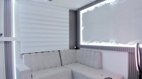 Snapshot of apolo_bianco_ chatting on February 28, 2025, 10:09 am APOLO online show from February 28, 2025, 10:09 am