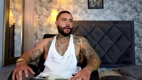 Snapshot of apolo_rousse chatting on September 13, 2025, 9:58 pm Apolo online show from September 13, 2025, 9:58 pm